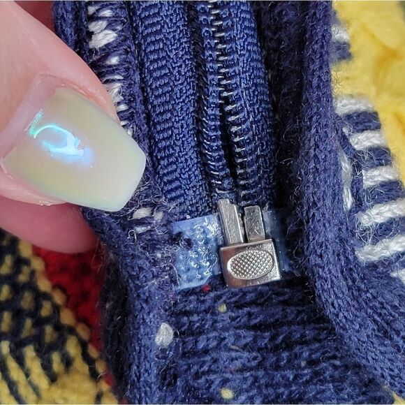 COOGI Vintage Zip Up Sweater - Picture 12 of 12